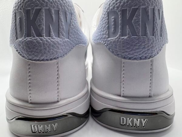 Tenis DKNY Abeni Azul Claro
