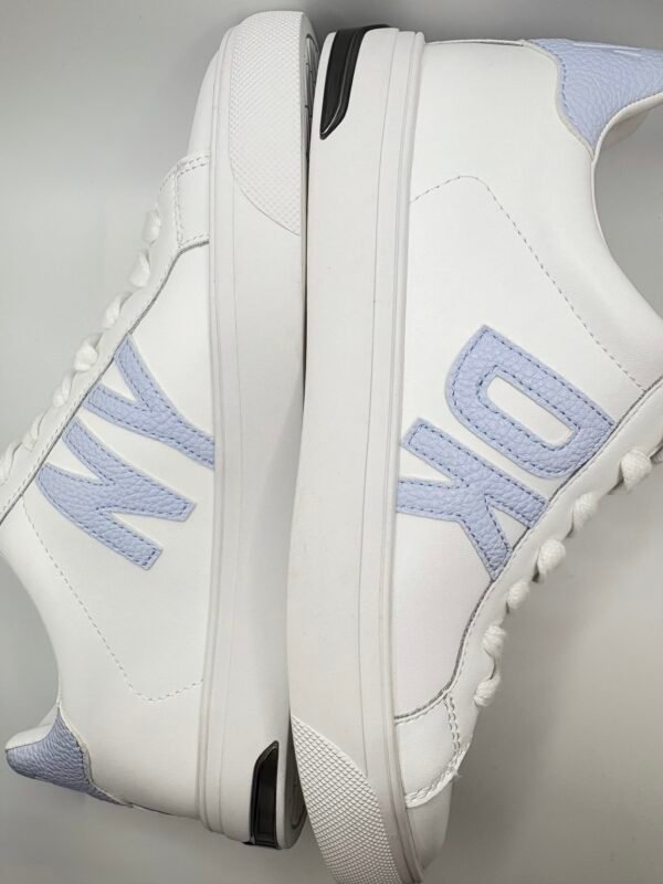Tenis DKNY Abeni Azul Claro