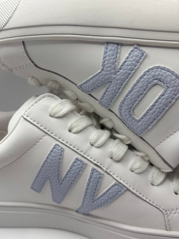 Tenis DKNY Abeni Azul Claro