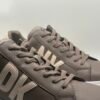 Tenis DKNY Abeni Cafés